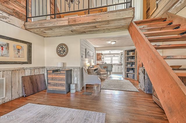 212 Magnolia Drive, Bristol, VA 24201