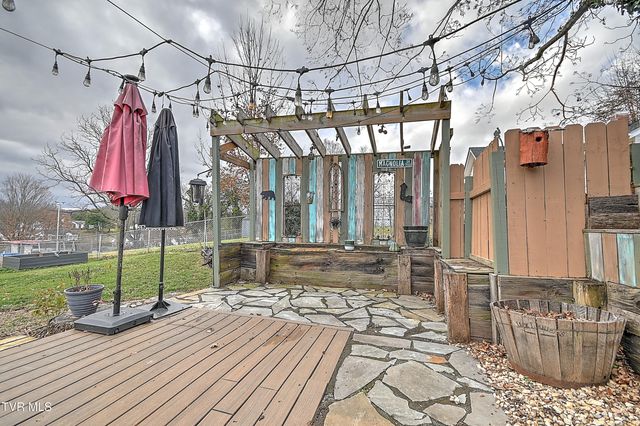 212 Magnolia Drive, Bristol, VA 24201