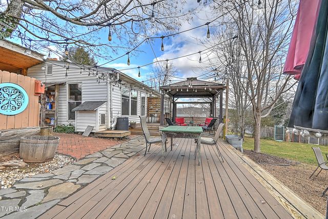 212 Magnolia Drive, Bristol, VA 24201