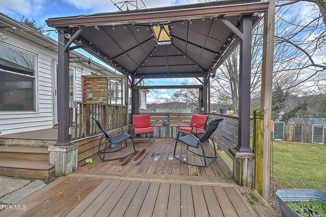 212 Magnolia Drive, Bristol, VA 24201