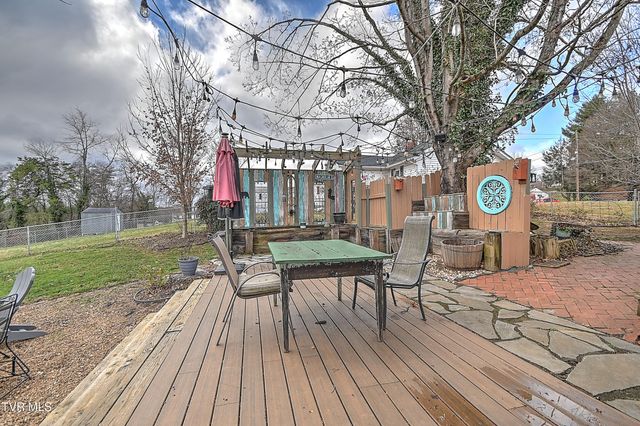 212 Magnolia Drive, Bristol, VA 24201