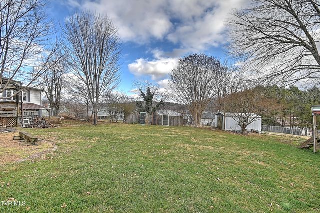 212 Magnolia Drive, Bristol, VA 24201