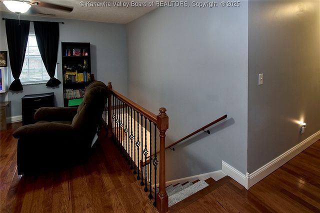 995 Hickory Mills Road, Hurricane, WV 25526