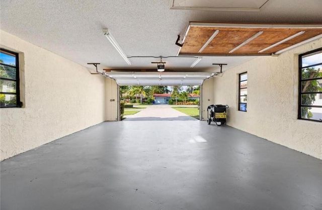 1006 SE 6th Street, Deerfield Beach, FL 33441