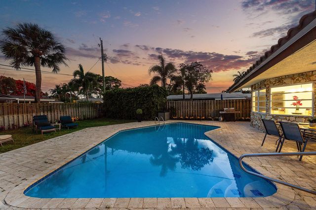 1006 SE 6th Street, Deerfield Beach, FL 33441