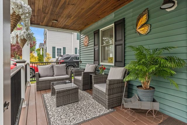 21 Leggs Hill Road, Marblehead, MA 01945