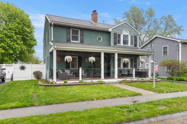21 Leggs Hill Road, Marblehead, MA 01945