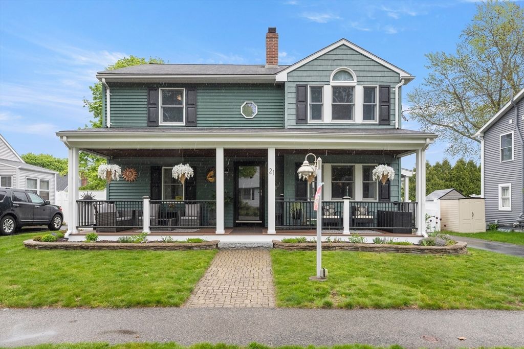 21 Leggs Hill Road, Marblehead, MA 01945