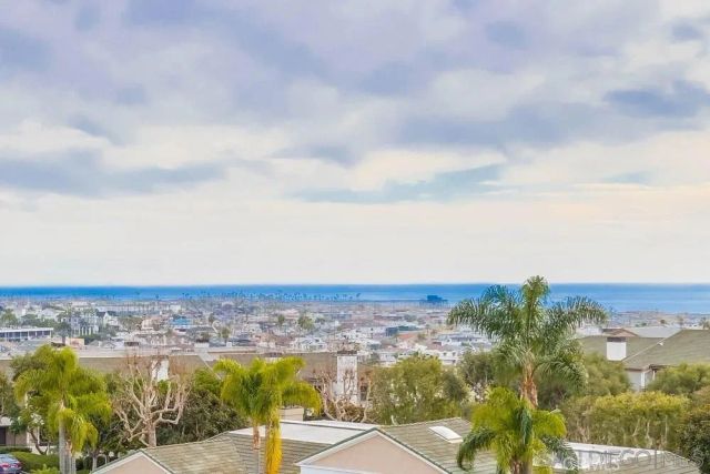 101 Scholz Plaza 224, Newport Beach, CA 92663