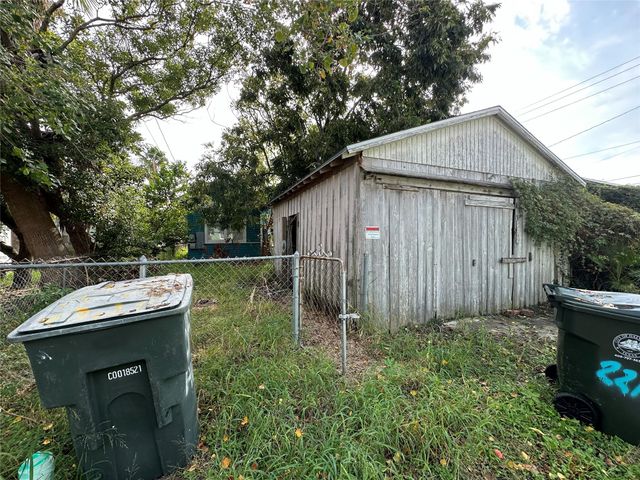 3024 Avenue R, Galveston, TX 77550