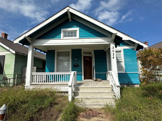 3024 Avenue R, Galveston, TX 77550