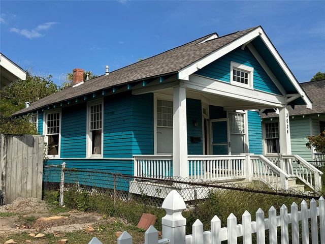 3024 Avenue R, Galveston, TX 77550