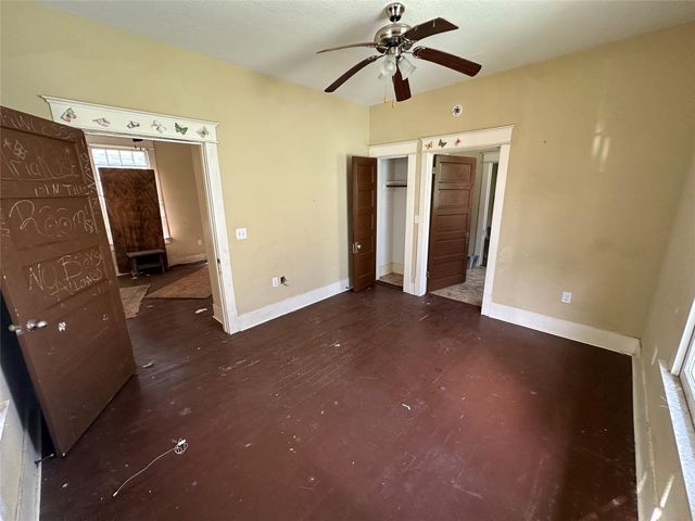 3024 Avenue R, Galveston, TX 77550