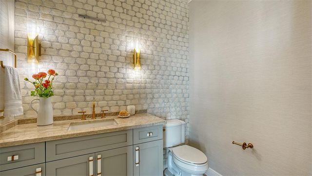 313 LOOKOUT POINT DRIVE, Osprey, FL 34229