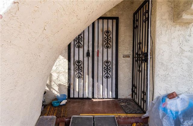 2369 Pacific, Long Beach, CA 90806