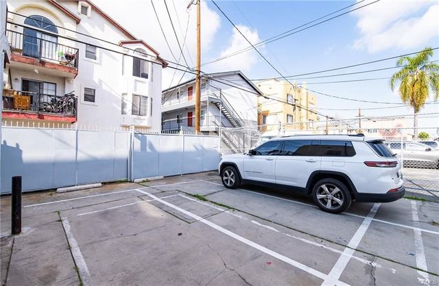 2369 Pacific, Long Beach, CA 90806