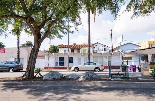 2369 Pacific, Long Beach, CA 90806