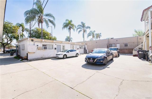 2369 Pacific, Long Beach, CA 90806