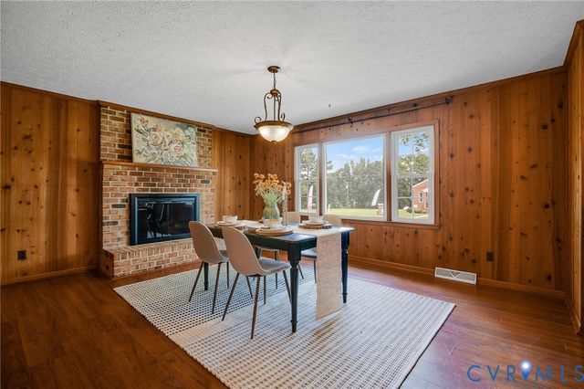 25205 Ritchie Ave, North Dinwiddie, VA 23803