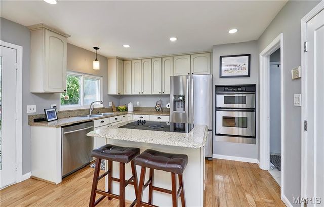 1726 Connemara Drive, Manchester, MO 63021