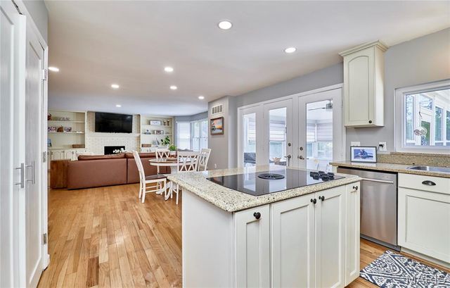 1726 Connemara Drive, Manchester, MO 63021