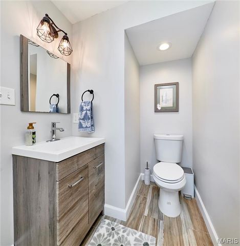 1726 Connemara Drive, Manchester, MO 63021