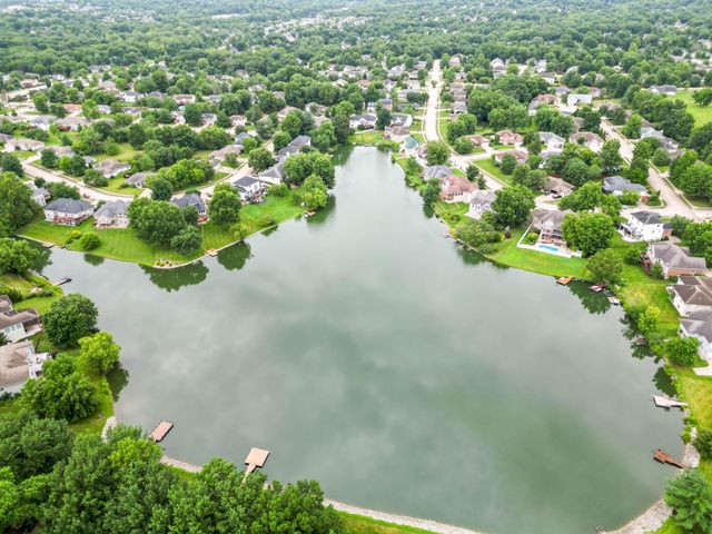 4004 BRENTWOOD DR, Columbia, MO 65203