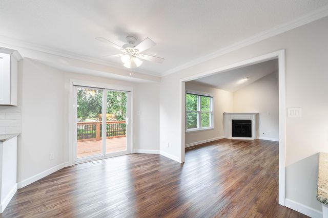 4004 BRENTWOOD DR, Columbia, MO 65203