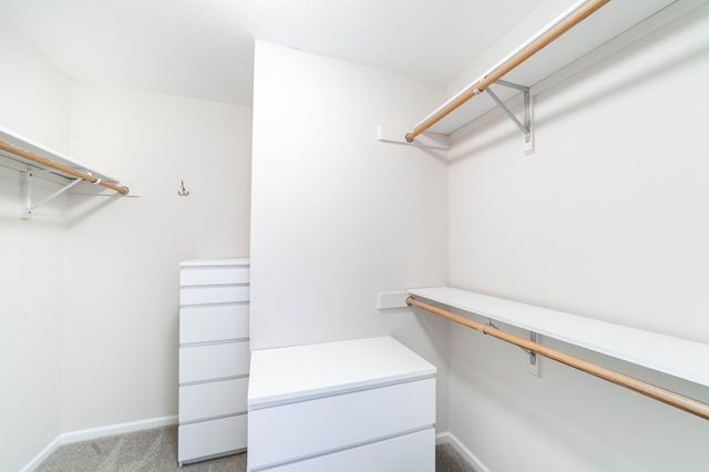 4004 BRENTWOOD DR, Columbia, MO 65203