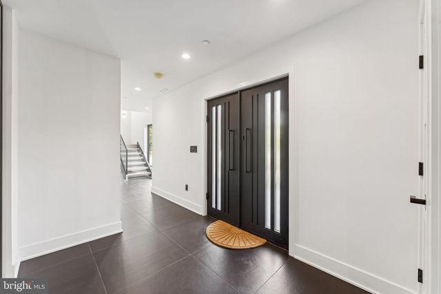 12 LANGTON LN, Newtown Square, PA 19073