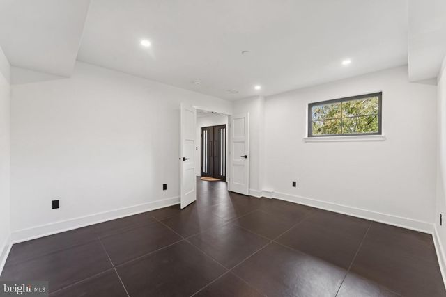 12 LANGTON LN, Newtown Square, PA 19073