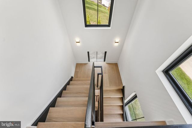 12 LANGTON LN, Newtown Square, PA 19073