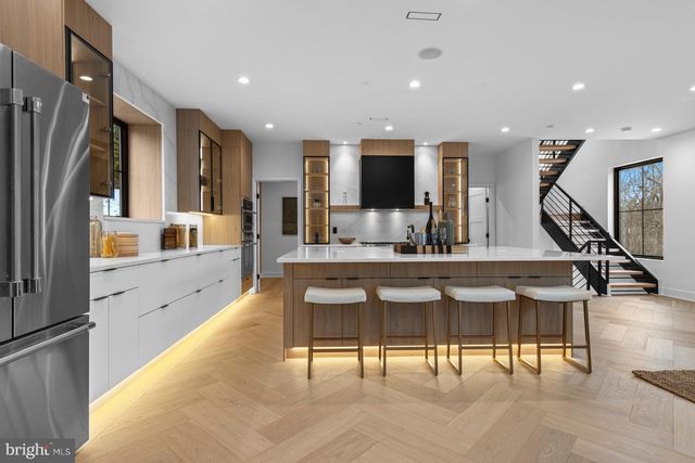 12 LANGTON LN, Newtown Square, PA 19073