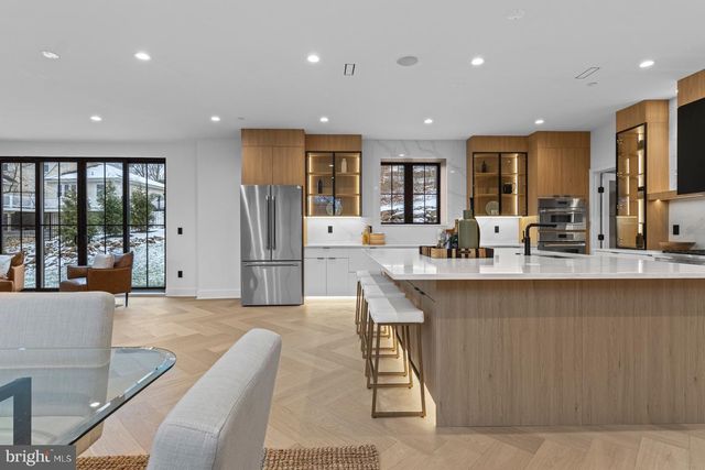 12 LANGTON LN, Newtown Square, PA 19073