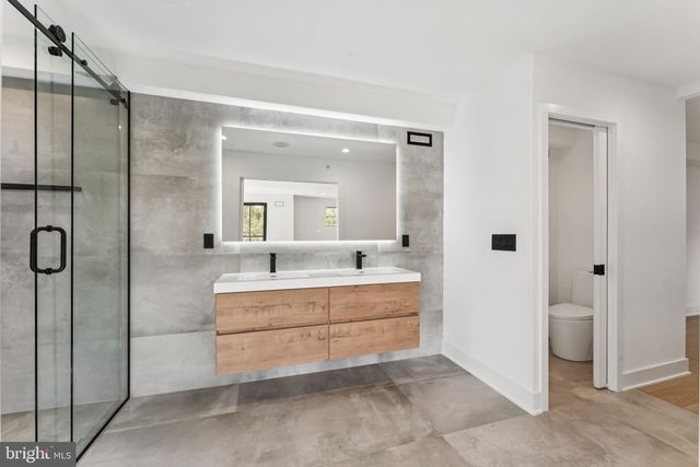 12 LANGTON LN, Newtown Square, PA 19073