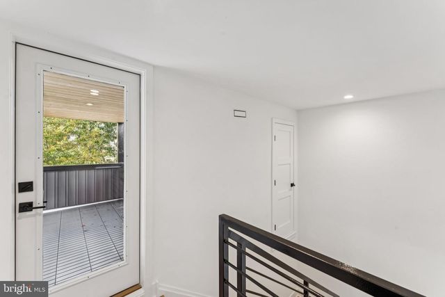 12 LANGTON LN, Newtown Square, PA 19073