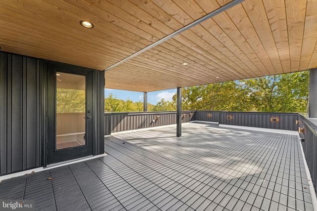 12 LANGTON LN, Newtown Square, PA 19073