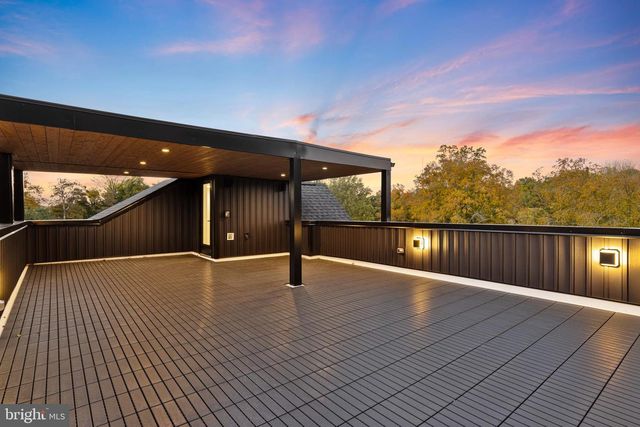 12 LANGTON LN, Newtown Square, PA 19073