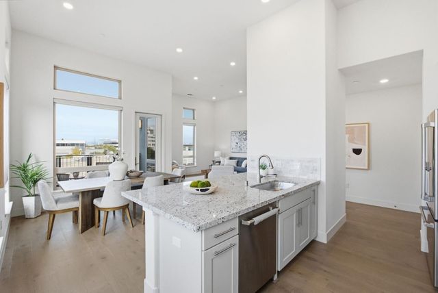 708 Thayer Lane 403, Foster City, CA 94404