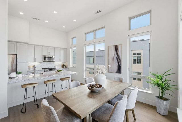 708 Thayer Lane 403, Foster City, CA 94404