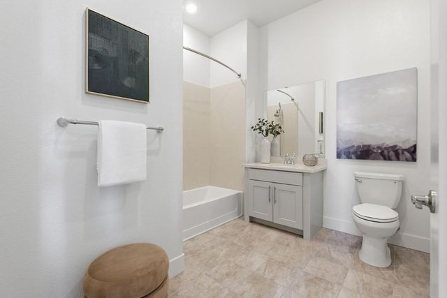 708 Thayer Lane 403, Foster City, CA 94404