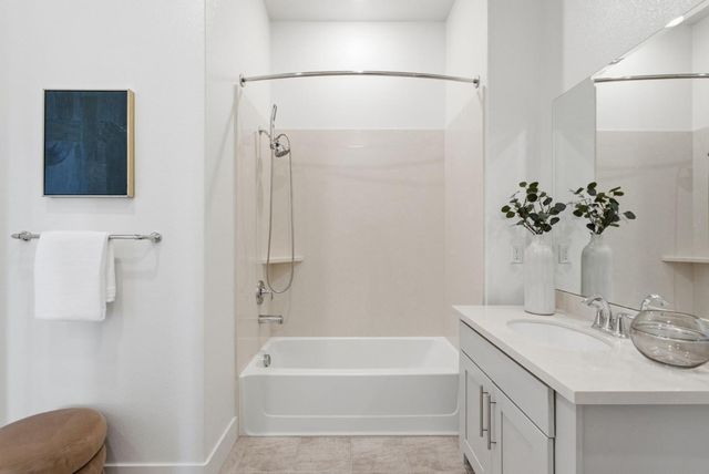 708 Thayer Lane 403, Foster City, CA 94404