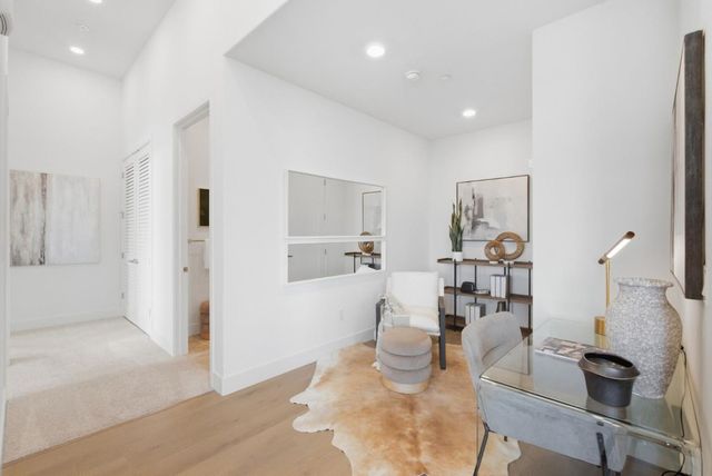 708 Thayer Lane 403, Foster City, CA 94404
