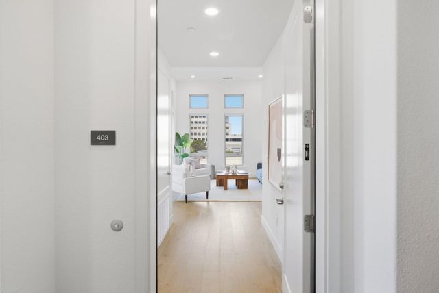 708 Thayer Lane 403, Foster City, CA 94404
