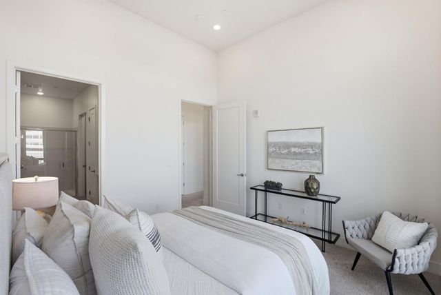 708 Thayer Lane 403, Foster City, CA 94404