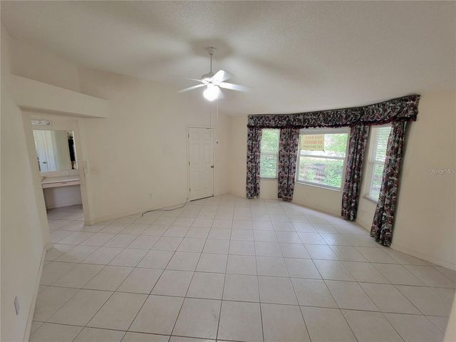 1033 OAK FOREST DRIVE, The Villages, FL 32162