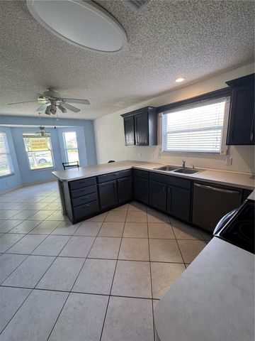 1033 OAK FOREST DRIVE, The Villages, FL 32162