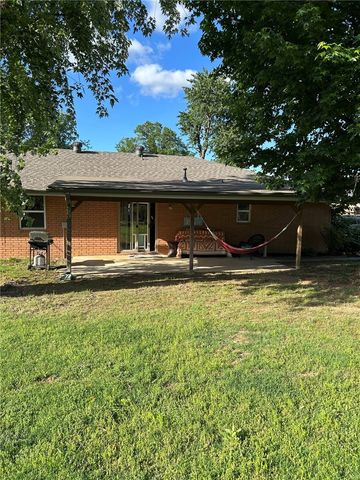 2000 W Magnolia Street, Rogers, AR 72758
