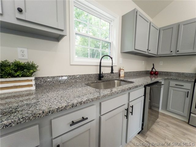 515 Arlington, Clarksville, IN 47129