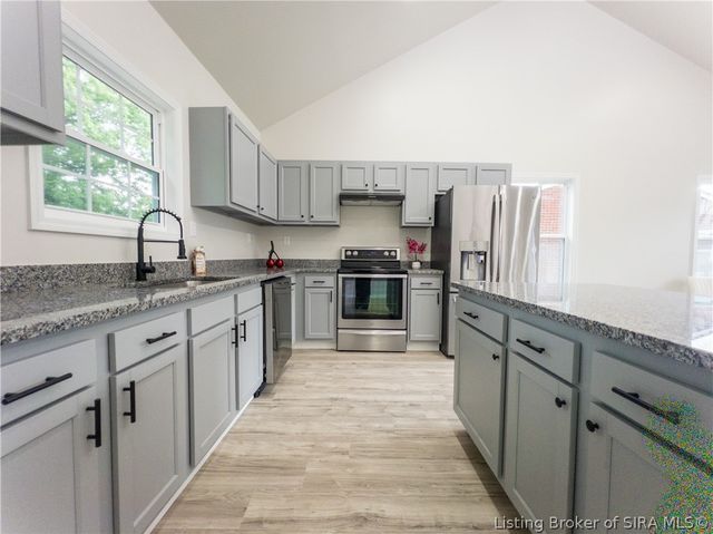 515 Arlington, Clarksville, IN 47129
